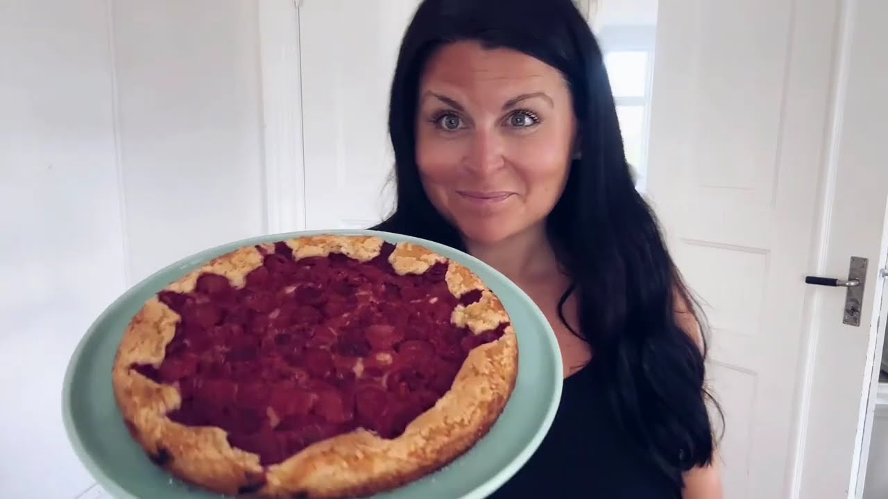 Hallonkaka 7 läckra recept för en perfekt bakstund 1 hallonkaka