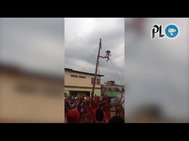 actor cae en viacrucis